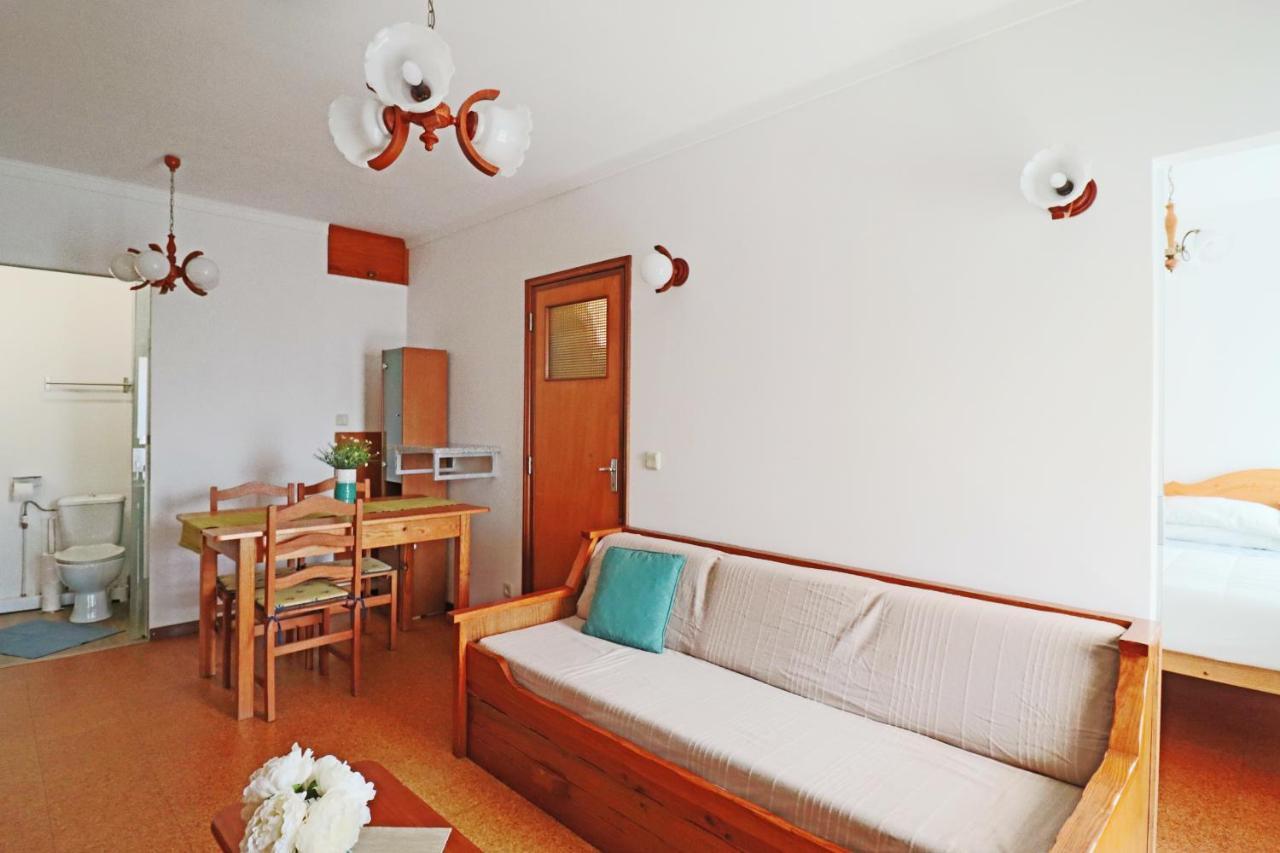 Ocean View Apartment With Free Parking Barra Екстериор снимка