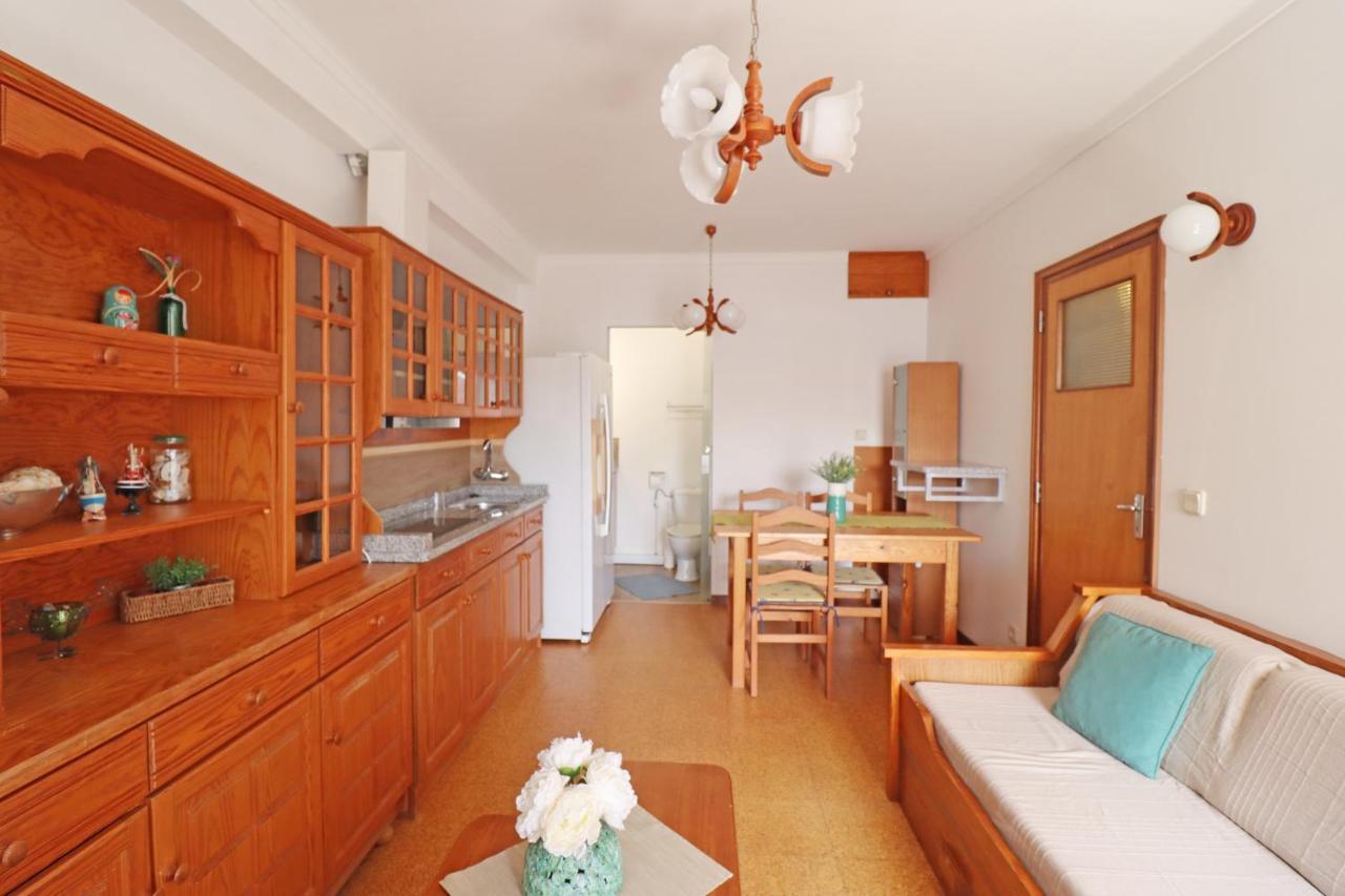 Ocean View Apartment With Free Parking Barra Екстериор снимка